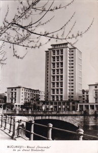 Bucuresti. Blocul ,,Gioconda" de pe cheiul Dambovitei (circulata 1958)