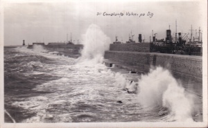 Constanta. Valuri pe Dig (circulata 1937)