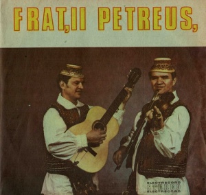 Fratii Petreus – Merg pe Iza, vin pe Mara