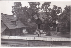 Fundatia Culturala Regala ,,Principele Carol". Muzeul Satului. Jud. Campulung-Bucovina. Comuna Fundul Moldovei. Casa autentica de razes bucovinean. (necirculata)