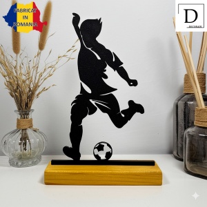 Decoratiune Casa, Fotbalist – DECORADI®, Eco-friendly, Baza din Lemn Natural, Design Abstract, Negru 21cm – Cadou sau Decoratiune de interior ideala pentru iubitorii de sport, Printat 3D din PLA Eco (plastic biodegradabil) - Img 2