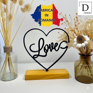 Decoratiune Casa, Inima LOVE – DECORADI®, Eco-friendly, Baza din Lemn Natural, Cadoul Perfect pentru persoana IUBITA, Negru 15cm – Decoratiune de interior cu Design Modern, Printat 3D din PLA Eco (plastic biodegradabil) - Img 2