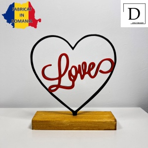 Decoratiune Casa, Inima LOVE – DECORADI®, Eco-friendly, Baza din Lemn Natural, Cadoul Perfect pentru persoana IUBITA, Negru / Rosu 15cm – Decoratiune de interior cu Design Modern, Printat 3D din PLA Eco (plastic biodegradabil) - Img 2