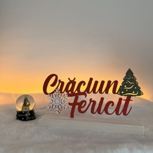 Decorațiune Crăciun Fericit – Eco-friendly, Baza din Lemn Natural, Multicolor 11.5cm, Handmade, Decor Interior Birou, Sufragerie, Cadou Crăciun, Printat 3D din PLA Eco (plastic biodegradabil), DECORADI® - Img 2