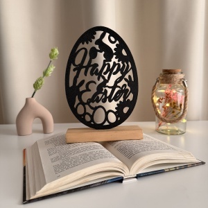 Decoratiune de Paste, Easter Egg, Eco-friendly, Baza din Lemn Natural, Negru, 20.5 cm, Handmade, Decor Interior Birou, Sufragerie, Cadou Paste, Printat 3D din PLA Eco (plastic biodegradabil), DECORADI®