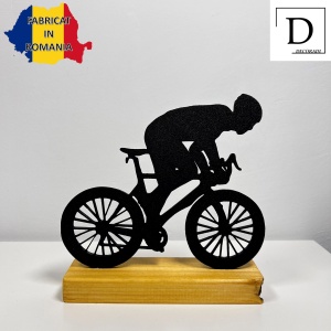 Decoratiune Casa, Biciclist – DECORADI®, Eco-friendly, Baza din Lemn Natural, Design Modern, Negru 14.5cm – Cadou sau Decoratiune de interior ideala pentru ciclisti, Printat 3D din PLA Eco(plastic biodegradabil) - Img 2