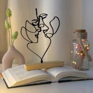 Decoratiune Casa, Conexiune Tacita – DECORADI®, Eco-friendly, Baza din Lemn Natural, Cadou romantic pentru INDRAGOSTITI, Negru 21 cm – Decoratiune de interior cu Design Modern, Printat 3D din PLA Eco (plastic biodegradabil)
