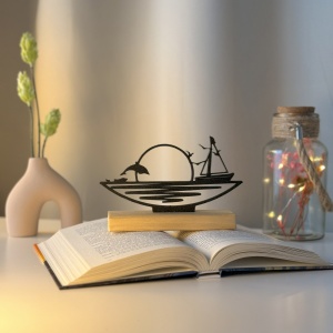 Decoratiune Casa, Peisaj marin – DECORADI®, Eco-friendly, Baza din Lemn Natural, Design Abstract, Negru 10.5cm – Cadou sau Decoratiune de interior ideala pentru iubitorii de natura, Printat 3D din PLA Eco (plastic biodegradabil)
