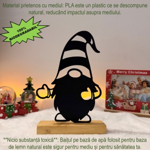 Decorațiune Crăciun, Spiriduș de Sărbători – Eco-friendly, Baza din Lemn Natural, Negru 21.5cm, Handmade, Decor Interior Birou, Sufragerie, Cadou Crăciun, Printat 3D din PLA Eco (plastic biodegradabil), DECORADI® - Img 4