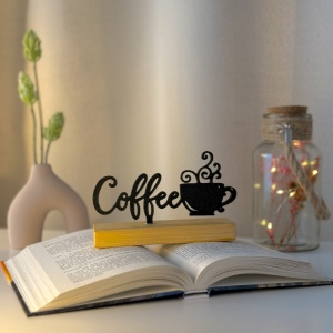 Decoratiune Casa, Coffee Cup – DECORADI®, Eco-friendly, Baza din Lemn Natural, Design Modern, Negru 9cm – Cadou sau Decoratiune de interior ideala pentru iubitorii de cafea, Printat 3D din PLA(plastic biodegradabil)