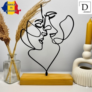 Decoratiune Casa, Conexiune Tacita – DECORADI®, Eco-friendly, Baza din Lemn Natural, Cadou romantic pentru INDRAGOSTITI, Negru 21 cm – Decoratiune de interior cu Design Modern, Printat 3D din PLA Eco (plastic biodegradabil) - Img 2