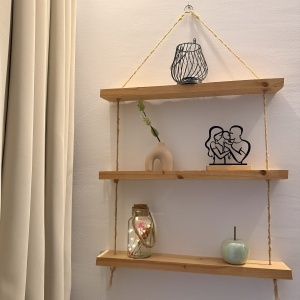 Decoratiune Casa, Familie – DECORADI®, Eco-friendly, Baza din Lemn Natural, Design Modern, Negru 15 cm – Cadou sau Decoratiune de interior minimalista, Printat 3D din PLA Eco (plastic biodegradabil) - Img 5