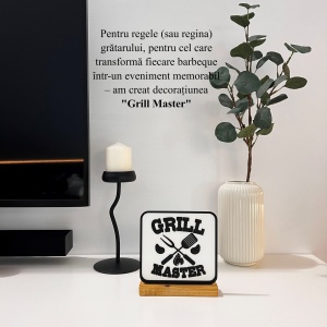 Decoratiune Casa, Grill Master – DECORADI®, Eco-friendly, Baza din Lemn Natural, Design Modern, alb / negru 17cm – Cadou sau Decoratiune de interior ideala pentru iubitorii de gratare, Printat 3D din PLA (plastic biodegradabil) - Img 4