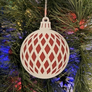 Set 6 ornamente brad Craciun Eco-friendly, Alb/Rosu, diametru 9 cm, Cadou Crăciun, Printat 3D din PLA Eco (plastic biodegradabil), DECORADI® - Img 3