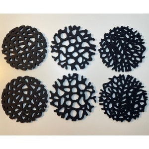 Set 6 suporturi / coastere pahare, diametru 9 cm, negru, cutie inclusa, imprimate 3D, model 3002