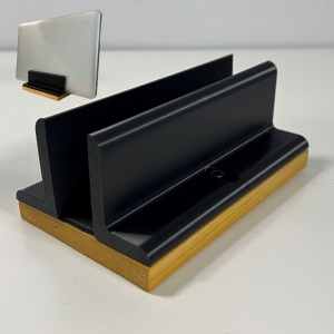 Suport vertical pentru laptop cu baza din lemn natural, Latime Reglabila 14-27 mm, Protectie anti-alunecare, negru, imprimat 3D din PLA (Bioplastic)