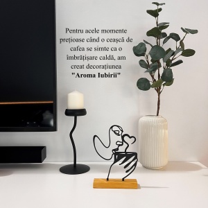 Decoratiune Casa, Chip feminin savurand din cafea – DECORADI®, Eco-friendly, Baza din Lemn Natural, Design Modern, Negru 20cm – Cadou sau Decoratiune de interior ideala pentru iubitorii de cafea, Printat 3D din PLA (plastic biodegradabil) - Img 4