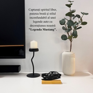 Decoratiune Casa, Legenda Mustang – DECORADI®, Eco-friendly, Baza din Lemn Natural, Cadou sau Decoratiune de interior pentru ideala iubitorii de masini, Design Modern, Negru 9 cm, Printat 3D din PLA Eco (plastic biodegradabil) - Img 4