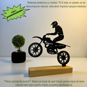 Decoratiune Casa, Motociclist – DECORADI®, Eco-friendly, Baza din Lemn Natural, Design Modern, Negru 17cm – Cadou sau Decoratiune de interior ideala pentru iubitorii de Moto, Printat 3D din PLA ECO(plastic biodegradabil) - Img 3