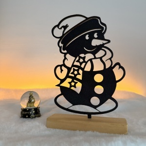 Decorațiune Crăciun, Omulet de Zăpadă – Eco-friendly, Baza din Lemn Natural, Negru 21.5cm, Handmade, Decor Interior Birou, Sufragerie, Cadou Crăciun, Printat 3D din PLA Eco (plastic biodegradabil), DECORADI® - Img 2