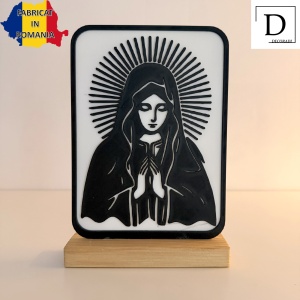Decoratiune religioasa Fecioara Maria in rugaciune – DECORADI®, Eco-friendly, Baza din Lemn Natural, Design Modern, Alb / Negru 21 cm – Cadou sau Decoratiune de interior spirituala si minimalista, Printat 3D din PLA Eco (plastic biodegradabil) - Img 2