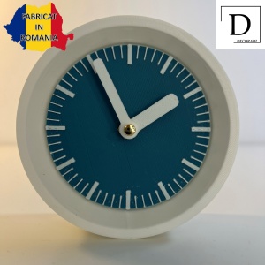 Ceas de birou - Mecanism SILENTIOS – DECORADI®, Eco-friendly, Design Modern, Colectie Kaleia, Alb / Albastru inchis, Diametru 11cm – Cadou sau Ceas de camera decorativ cu design modern, Printat 3D din PLA ECO (plastic biodegradabil) - Img 2