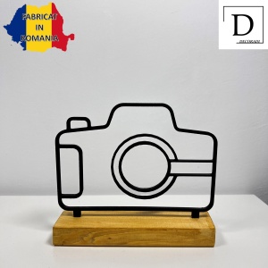 Decoratiune Casa, Camera Foto – DECORADI®, Eco-friendly, Baza din Lemn Natural, Design Modern, Negru 12cm – Cadou sau Decoratiune interior ideala pentru iubitorii de fotografie, Printat 3D din PLA ECO (plastic biodegradabil) - Img 2