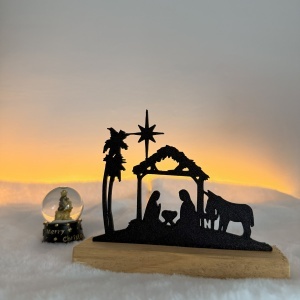 Decorațiune Crăciun Nașterea Domnului– Eco-friendly, Baza din Lemn Natural, Negru 13cm, Handmade, Decor Interior Birou, Sufragerie, Cadou Crăciun, Printat 3D din PLA Eco (plastic biodegradabil), DECORADI® - Img 2