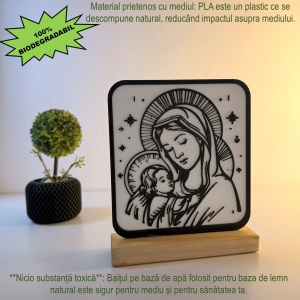 Decoratiune religioasa Fecioara Maria cu Pruncul – DECORADI®, Eco-friendly, Baza din Lemn Natural, Design Modern, Alb / Negru 17 cm – Cadou sau Decoratiune de interior spirituala si minimalista, Printat 3D din PLA Eco (plastic biodegradabil) - Img 3