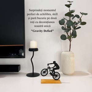 Decoratiune Casa, Biciclist – DECORADI®, Eco-friendly, Baza din Lemn Natural, Design Modern, Negru 15cm – Cadou sau Decoratiune de interior ideala pentru ciclisti, Printat 3D din PLA Eco (plastic biodegradabil) - Img 4