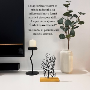Decoratiune Casa, Indragostiti imbratisati – DECORADI®, Eco-friendly, Baza din Lemn Natural, Design Modern, Negru 21cm – Cadou sau Decoratiune de interior ideala pentru cupluri, Printat 3D din PLA Eco (plastic biodegradabil) - Img 4