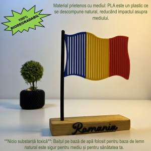 Decoratiune Casa, Steagul Romaniei – DECORADI®, Eco-friendly, Baza din Lemn Natural, Design Abstract, Multicolor 18 cm – Cadou sau Decoratiune de interior cu design modern, Printat 3D din PLA Eco (plastic biodegradabil) - Img 3