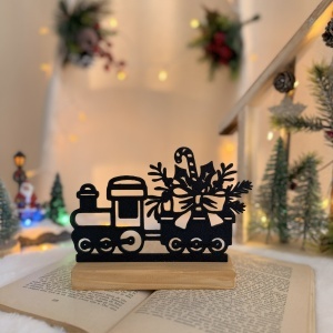Decorațiune Crăciun, Trenuleț cu Cadouri– Eco-friendly, Baza din Lemn Natural, Negru, 12cm, Handmade, Decor Interior Birou, Sufragerie, Cadou Crăciun, Printat 3D din PLA Eco (plastic biodegradabil), DECORADI®