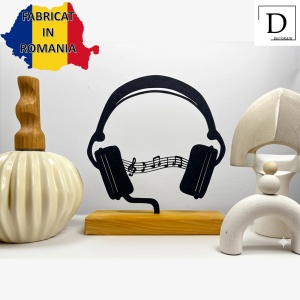 Decoratiune Casa, Casti cu portativ – DECORADI®, Eco-friendly, Baza din Lemn Natural, Design Modern, Negru 17cm – Cadou sau decoratiune de interior ideala pentru iubitorii de muzica, Printat 3D din PLA Eco (plastic biodegradabil) - Img 2