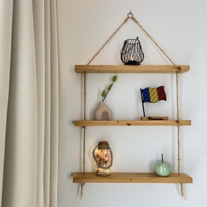 Decoratiune Casa, Steagul Romaniei – DECORADI®, Eco-friendly, Baza din Lemn Natural, Design Abstract, Multicolor 18 cm – Cadou sau Decoratiune de interior cu design modern, Printat 3D din PLA Eco (plastic biodegradabil) - Img 5