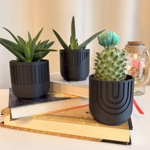 Set 3 Ghivece pentru plante mici (plantele nu sunt incluse), Diametru intern 6.5 cm, Negru, Printat 3D din PLA ECO(plastic biodegradabil)