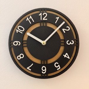 Ceas decorativ de perete, Mecanism SILENTIOS, DECORADI®, Diametru 21 cm, Afisare cu cifre arabe, Cadran din LEMN NATURAL, Eco-friendly, Design Modern, Negru, Printat 3D din PLA ECO(plastic biodegradabil)