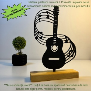 Decoratiune Casa, Chitara & Portativ – DECORADI®, Eco-friendly, Baza din Lemn Natural, Design Modern, Negru 21cm – Cadou sau decoratiune de interior ideala pentru iubitorii de muzica, Printat 3D din PLA Eco (plastic biodegradabil) - Img 3
