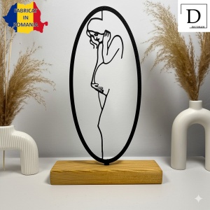 Decoratiune Casa, Femeie insarcinata – DECORADI®, Eco-friendly, Baza din Lemn Natural, Design Abstract, Negru 22cm – Cadou sau Decoratiune de interior ideala pentru mamici, Printat 3D din PLA Eco (plastic biodegradabil) - Img 2