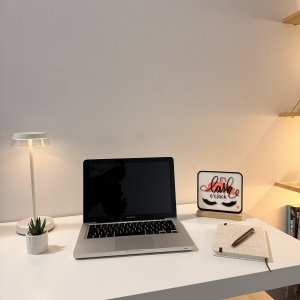 Decoratiune Casa, Gene, DECORADI®, Eco-friendly, Baza din Lemn Natural, Cadoul pentru salon gene, Multicolor 17 cm – Decoratiune de interior cu Design Modern, Printat 3D din PLA Eco (plastic biodegradabil) - Img 5