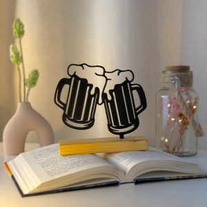 Decoratiune Casa, Halbe cu bere – DECORADI®, Eco-friendly, Baza din Lemn Natural, Design Abstract, Negru 13cm – Cadou sau Decoratiune de interior cu design modern, Printat 3D din PLA Eco(plastic biodegradabil)