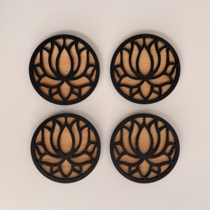 Set 4 suporturi / coastere pahare, Lotus, rotund, diametru 10.5 cm, baza din lemn natural, Negru / Auriu, cutie inclusa, imprimate 3D - Img 2