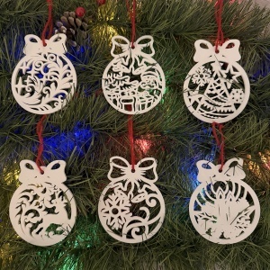 Set 6 ornamente brad Craciun Eco-friendly, Alb, diametru 9 cm, Cadou Crăciun, Printat 3D din PLA Eco (plastic biodegradabil), DECORADI®