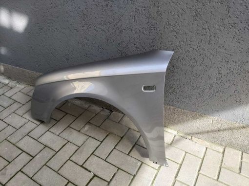 Aripa Fata Stanga Audi A4 B7 An 2004-2007 Vopsita Gri - Disponibil în rate - Img 3