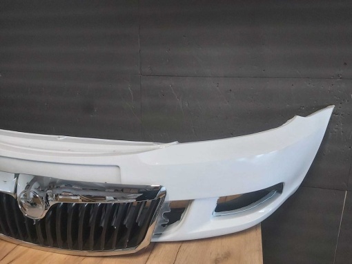 Bara Fata&amp;Grila Radiator Skoda Octavia 2/II FSL 2008-2013 (LB9A (Alb)) - Disponibil în rate - Img 3