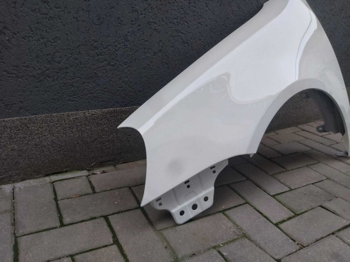Aripa Fata Stanga VW Golf 5/V 2004-2008 Vopsita Alb - Disponibil în rate - Img 2