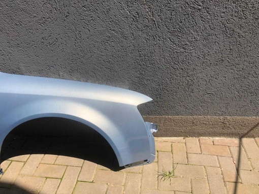 Aripa Fata Dreapta Audi A4 B6 An 2000-2004 Vopsita Albastru Deschis - Disponibil în rate - Img 3