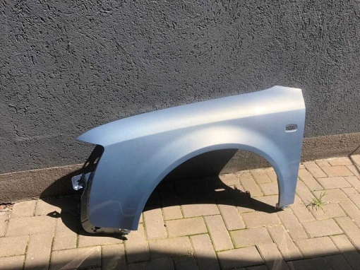 Aripa Fata Stanga Audi A4 B6 An 2000-2004 Vopsita Albastru Deschis - Disponibil în rate - Img 2