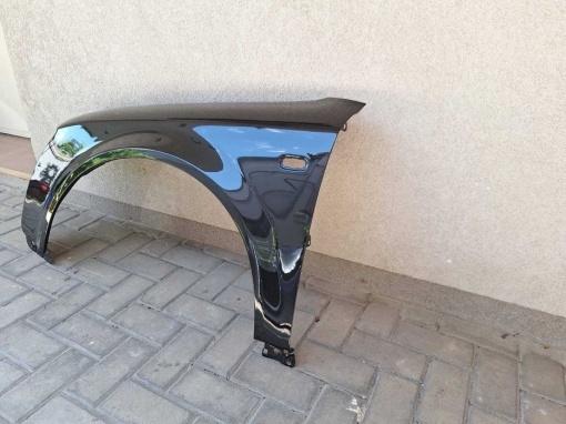 Aripa Fata Stanga Audi A4 B6 An 2000-2004 Vopsita Negru Metalizat - Disponibil în rate - Img 3