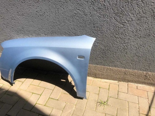 Aripa Fata Stanga Audi A4 B6 An 2000-2004 Vopsita Albastru Deschis - Disponibil în rate - Img 3